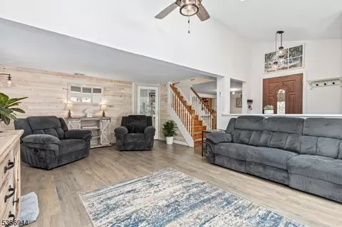 79 Wiltop Rd, Netcong, NJ 07857 photo 3