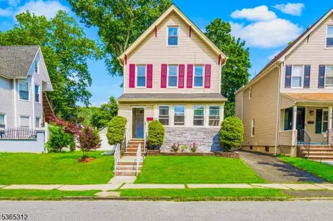 28 Westcott St, East Orange, NJ 07017