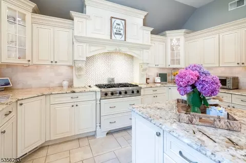 15 Colona Rd, Wayne, NJ 07470 photo 7