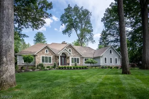 15 Colona Rd, Wayne, NJ 07470