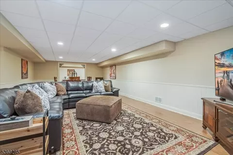 39 Fox Boro Rd, Wayne, NJ 07470 photo 29