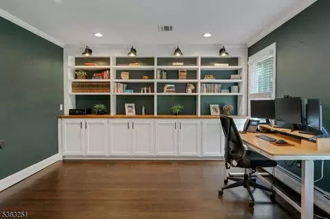 11 E Gate Rd, Long Valley, NJ 07853 photo 5