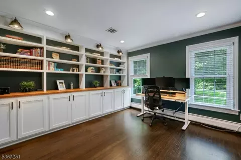 11 E Gate Rd, Long Valley, NJ 07853 photo 4