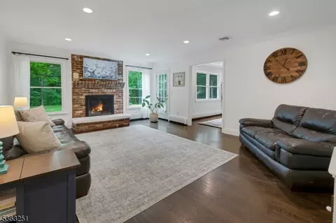 11 E Gate Rd, Long Valley, NJ 07853 photo 13