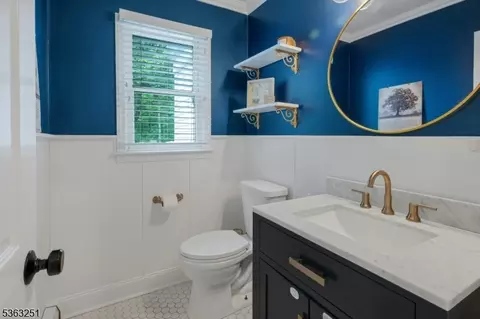 11 E Gate Rd, Long Valley, NJ 07853 photo 17