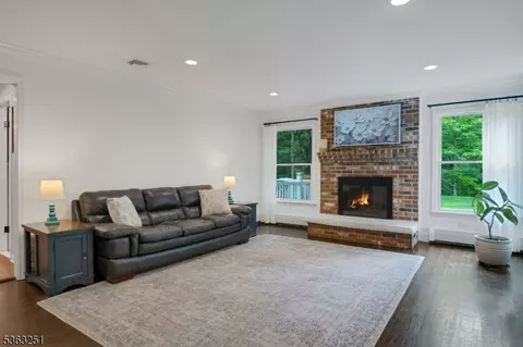 11 E Gate Rd, Long Valley, NJ 07853 photo 14