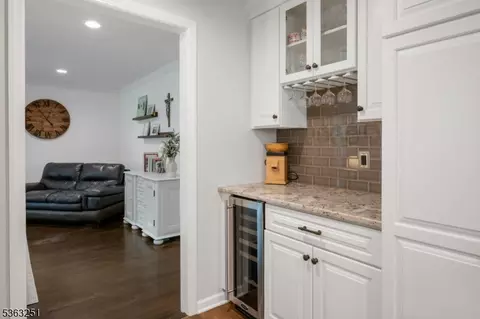 11 E Gate Rd, Long Valley, NJ 07853 photo 12