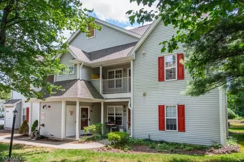 4611 Tudor Dr #4611, Pompton Plains, NJ 07444