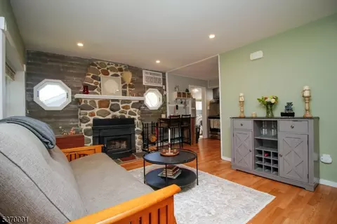 15 Ridge Rd, Stanhope, NJ 07874 photo 5