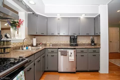 15 Ridge Rd, Stanhope, NJ 07874 photo 8