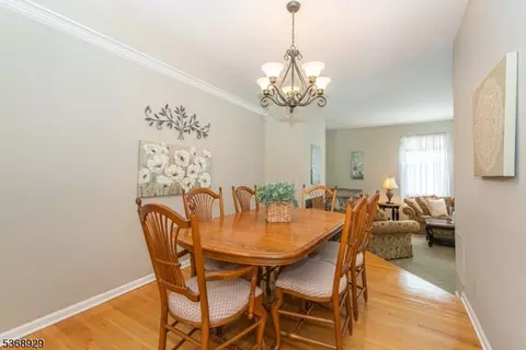 43 Tanager Ct, Wayne, NJ 07470 photo 17