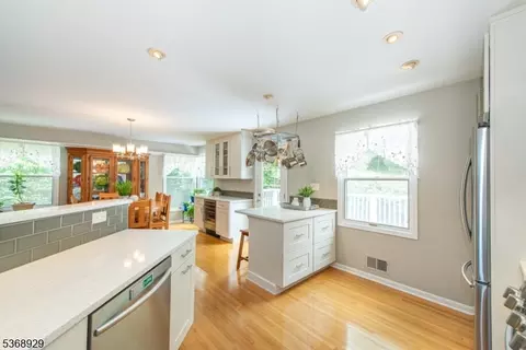 43 Tanager Ct, Wayne, NJ 07470 photo 10