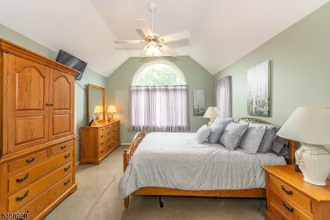 43 Tanager Ct, Wayne, NJ 07470 photo 20