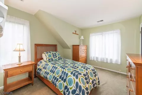 43 Tanager Ct, Wayne, NJ 07470 photo 27