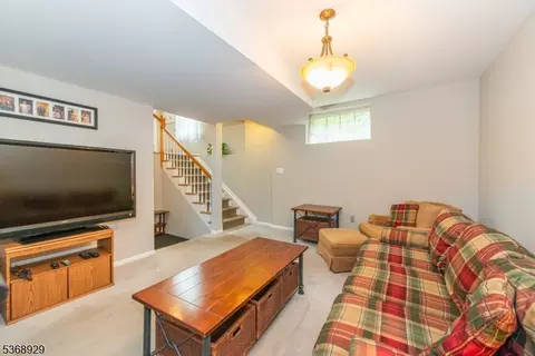 43 Tanager Ct, Wayne, NJ 07470 photo 31