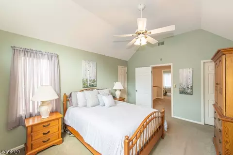 43 Tanager Ct, Wayne, NJ 07470 photo 22