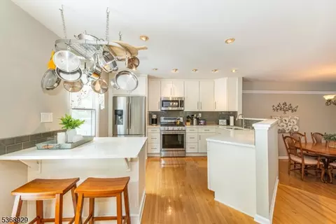 43 Tanager Ct, Wayne, NJ 07470 photo 6