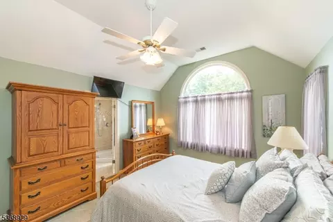 43 Tanager Ct, Wayne, NJ 07470 photo 24