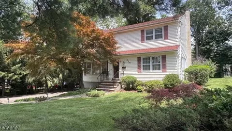 224 W Mount Pleasant Ave, Livingston, NJ 07039