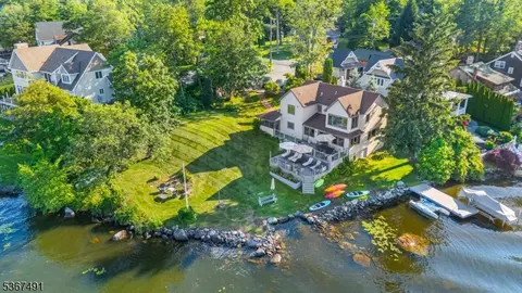 76 Myrtle Ave, Branchville, NJ 07826