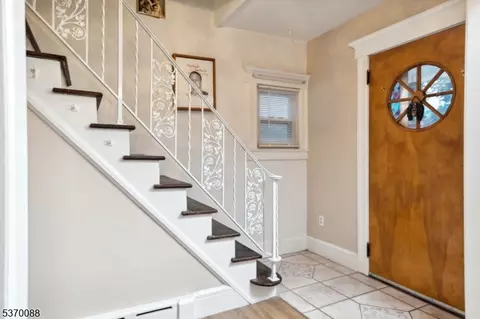 113 Coleman St, Middlesex, NJ 08846 photo 9