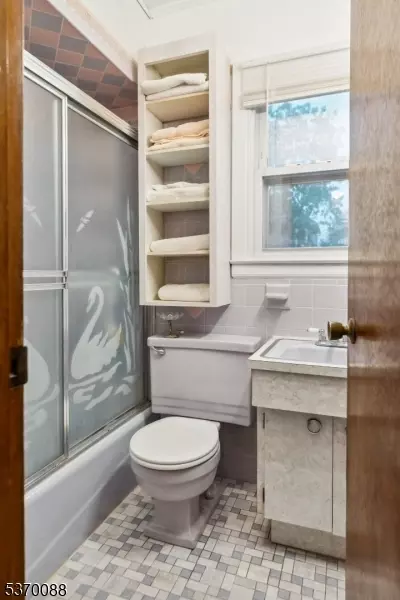 113 Coleman St, Middlesex, NJ 08846 photo 8