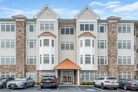 102 Elizabeth Ave #104, Linden, NJ 07036
