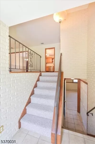 7 Hanover Pl, Wayne, NJ 07470 photo 4
