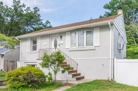 195 Howard St, Old Tappan, NJ 07675