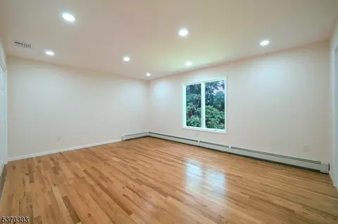 1 Fielding Ter, Paramus, NJ 07652 photo 23