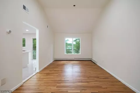 1 Fielding Ter, Paramus, NJ 07652 photo 19