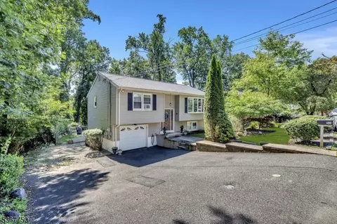 51 Mountain Ave, Rockaway, NJ 07866