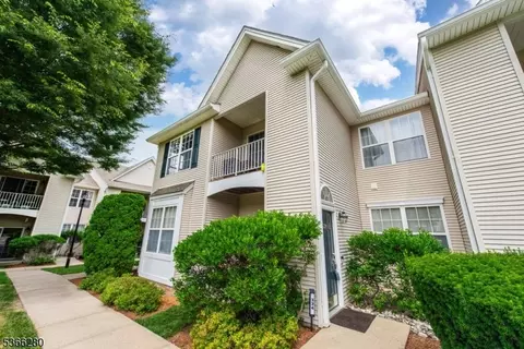 334 Cambridge Dr, Butler, NJ 07405