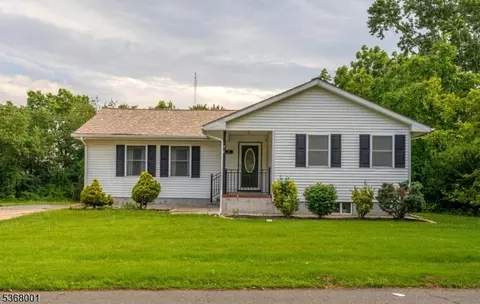 78 Churchill Ave, Somerset, NJ 08873