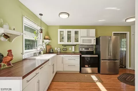 37 Cooke Rd, Blairstown, NJ 07825