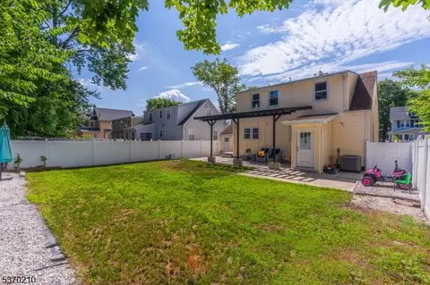 423 E 4th Ave, Roselle, NJ 07203 photo 17