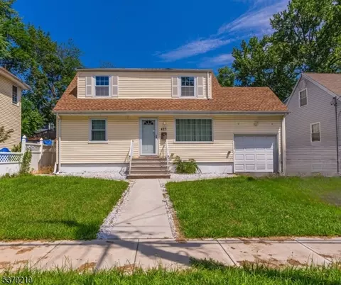 423 E 4th Ave, Roselle, NJ 07203