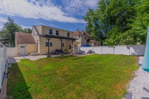 423 E 4th Ave, Roselle, NJ 07203 photo 18