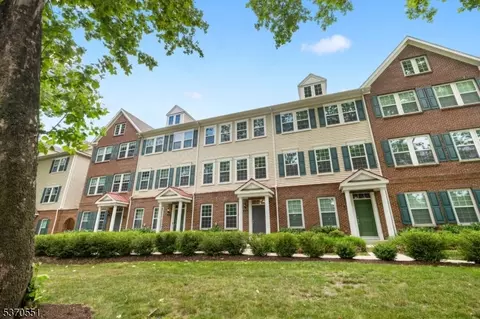 12-34 Plaza Rd, Fair Lawn, NJ 07410