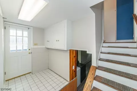 110 Chestnut Dr, Wayne, NJ 07470 photo 15
