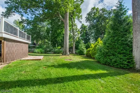 110 Chestnut Dr, Wayne, NJ 07470 photo 29