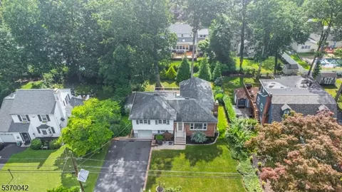 110 Chestnut Dr, Wayne, NJ 07470 photo 36