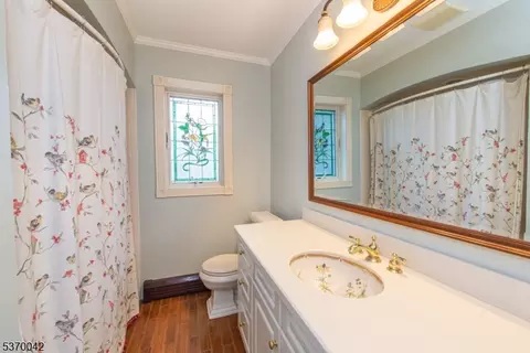 110 Chestnut Dr, Wayne, NJ 07470 photo 14