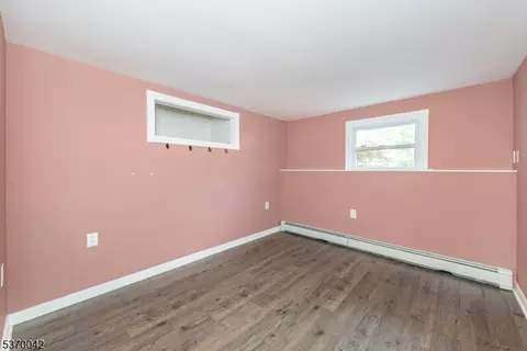 110 Chestnut Dr, Wayne, NJ 07470 photo 16