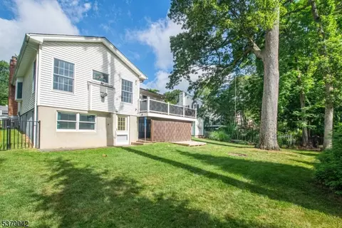 110 Chestnut Dr, Wayne, NJ 07470 photo 28