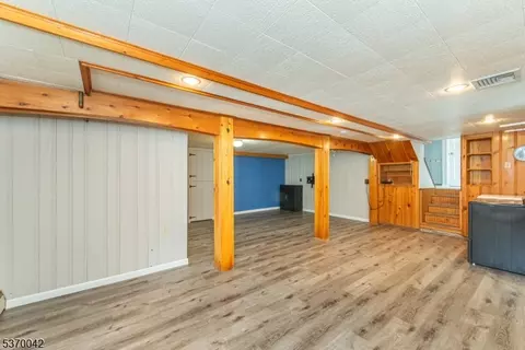 110 Chestnut Dr, Wayne, NJ 07470 photo 19