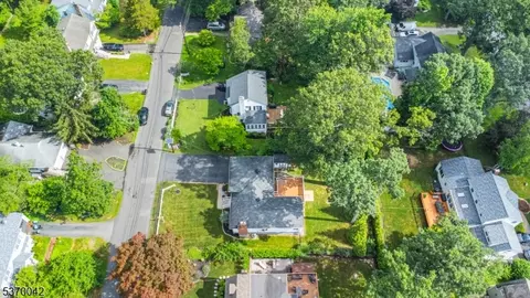 110 Chestnut Dr, Wayne, NJ 07470 photo 40