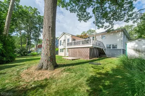110 Chestnut Dr, Wayne, NJ 07470 photo 27