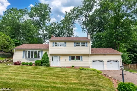 15 Coventry Rd, Wayne, NJ 07470 photo 1