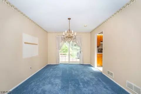 15 Coventry Rd, Wayne, NJ 07470 photo 5